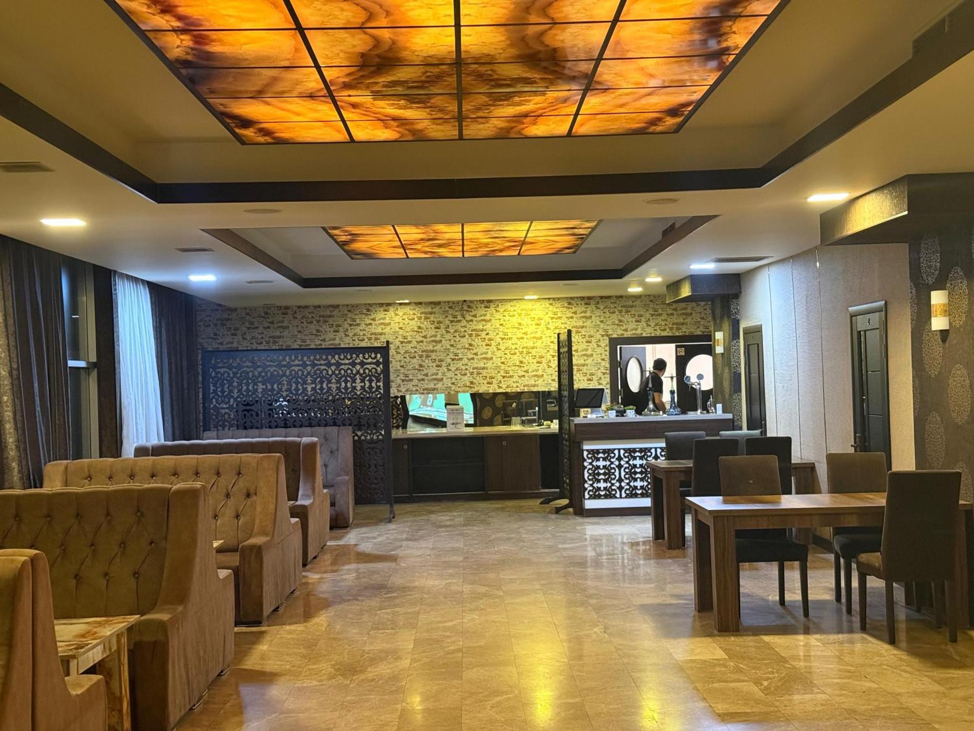 Black Mont Inn Hotel باكو المظهر الخارجي الصورة